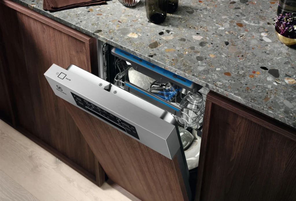 Electrolux EEM43300IX – Zmywarka do zabudowy 45 cm 700 — szczegóły