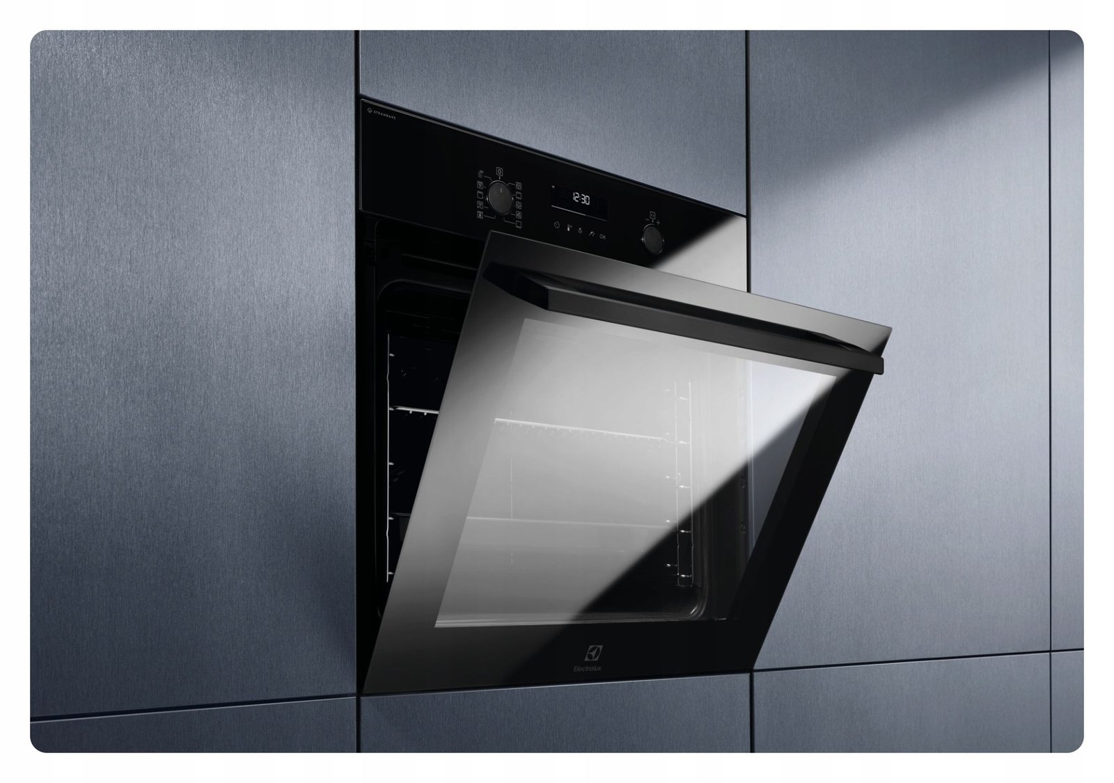 Electrolux EOD6F77WZ – Piekarnik parowy SteamBake 600 kataliza – zdjęcie 2