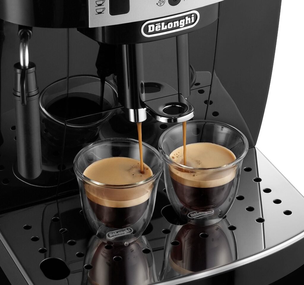 Ekspres automatyczny De’Longhi Magnifica S ECAM22.115.B – z młynkiem, 1,8 l — zdjęcie 3